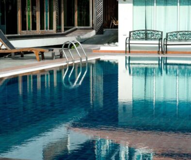 blue-swimming-pool-ready-play-hot-those-who-like-play-with-copy-space(3)_0x800