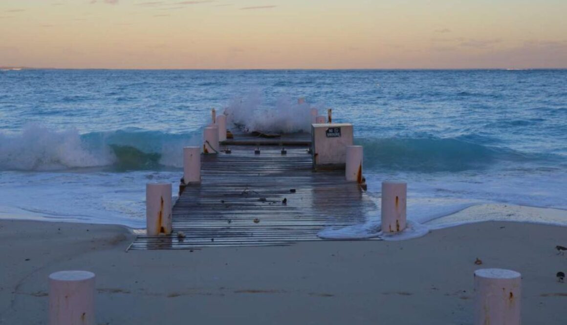scenic-view-sea-against-sky-sunset_0x800