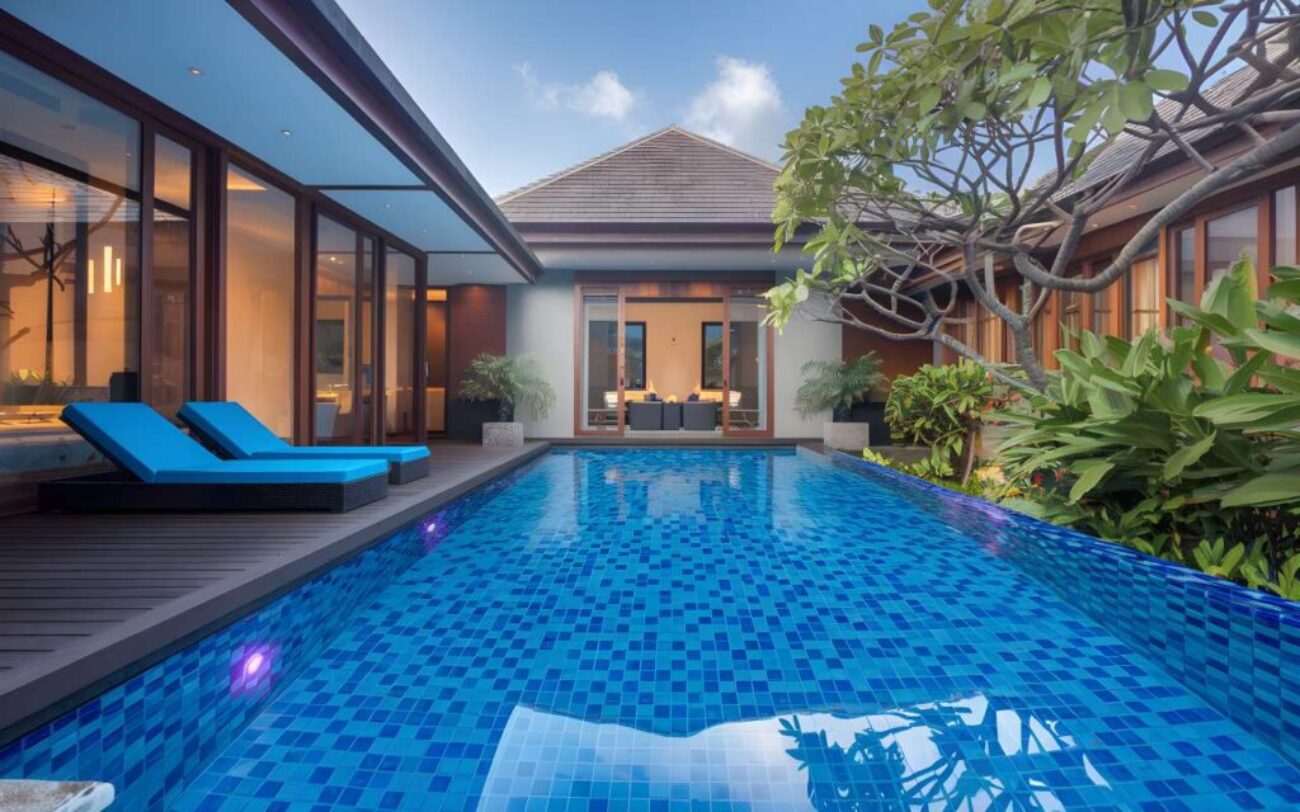 luxury-outdoor-living-with-tile-pool-modern-australian-home-backyard_0x800