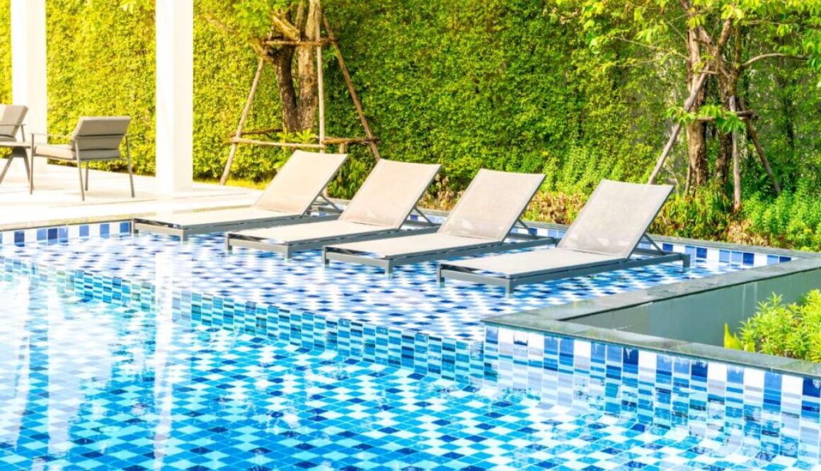 bed-pool-with-outdoor-swimming-pool-hotel-resort(1)_0x800